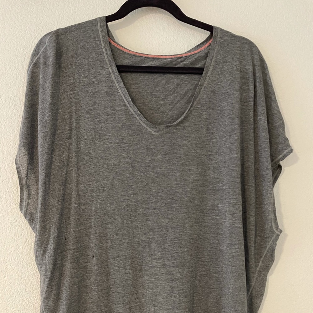 Lululemon open back tee